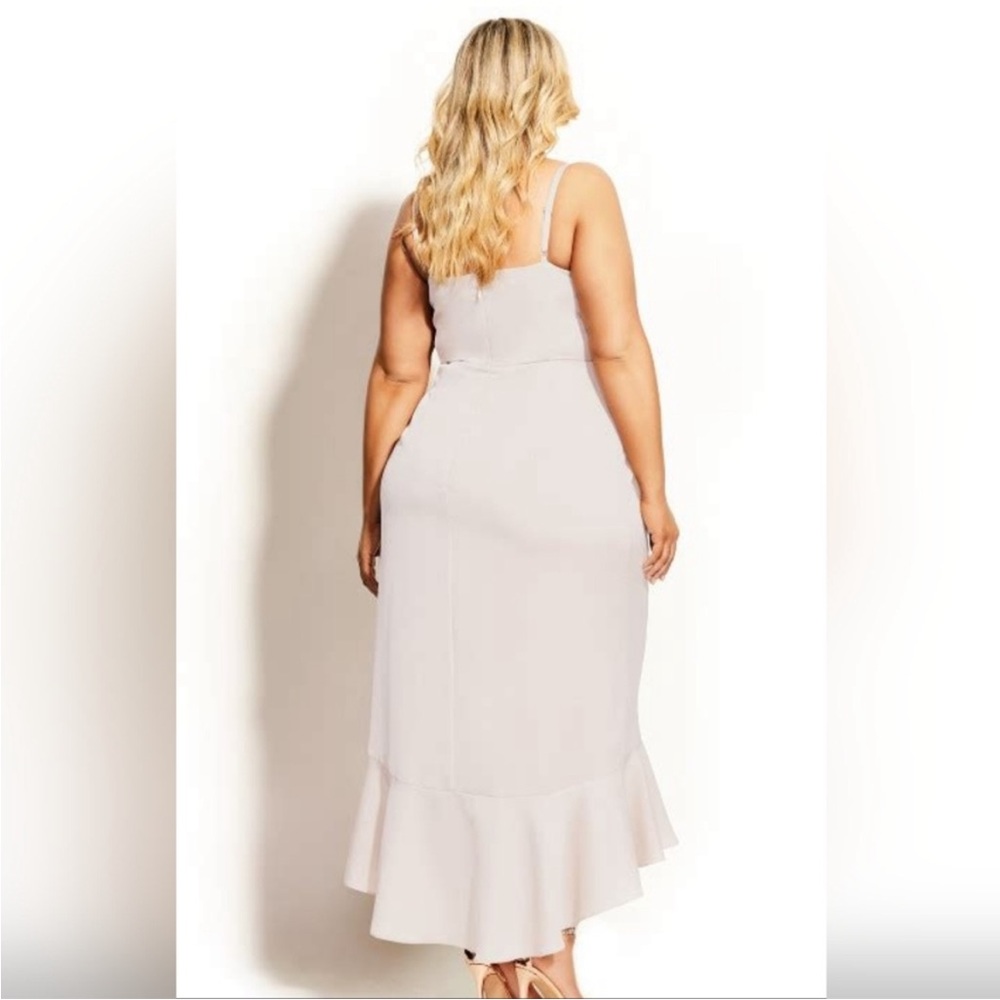 City Chic Passion Maxi Dress in Gardenia SZ 18 NWT - Picture 2 of 7